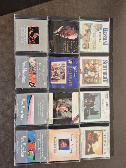 Vând Lot 12CD originale cu muzica clasica mixta Compozitori celebrii