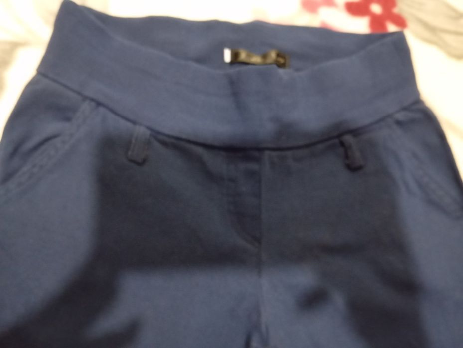 Срочно продаю школьные брюки