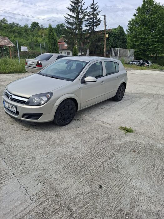 Vând Opel Astra H