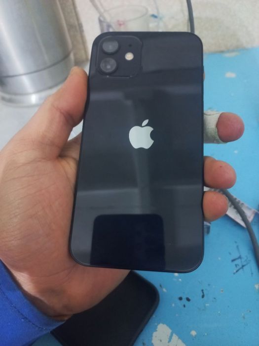 Iphone 12 sotiladi