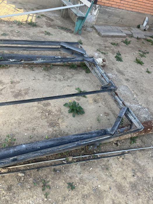 Продам б/у каркас вороты и калитки