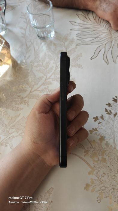 IPhone 15 Pro в идеальном состоянии