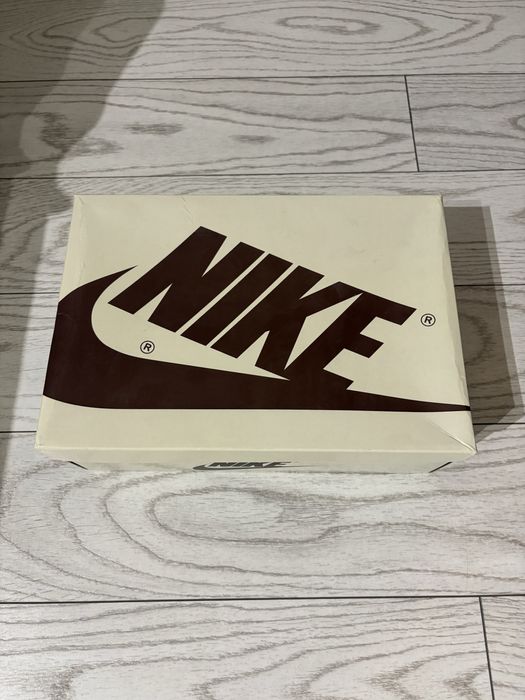 Air Jordan 1 Low Travis Scott Reverse Mocha