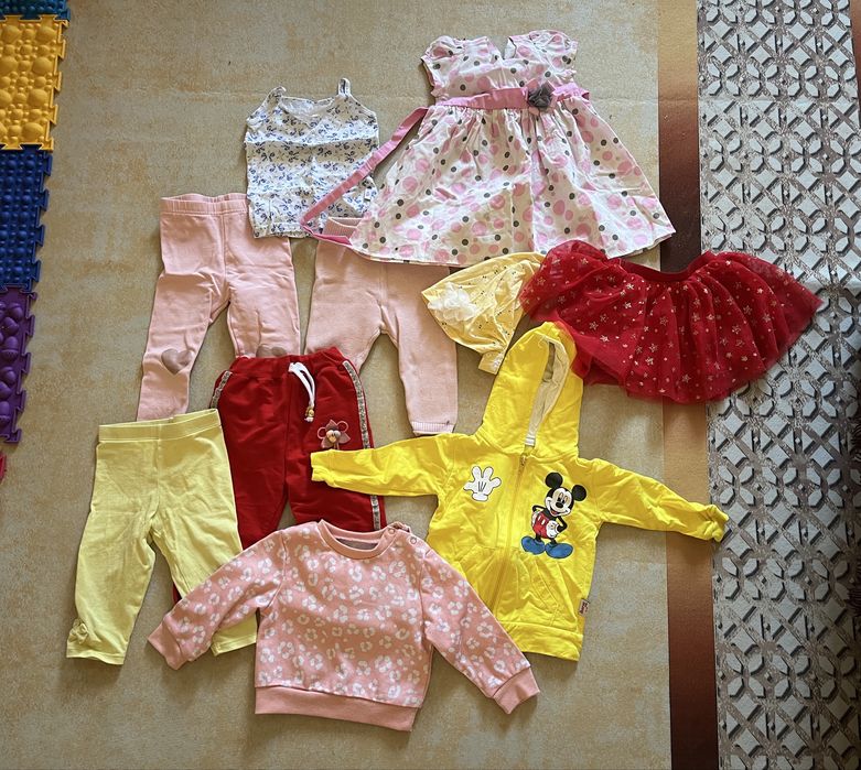 Отдам детские вещи на девочку