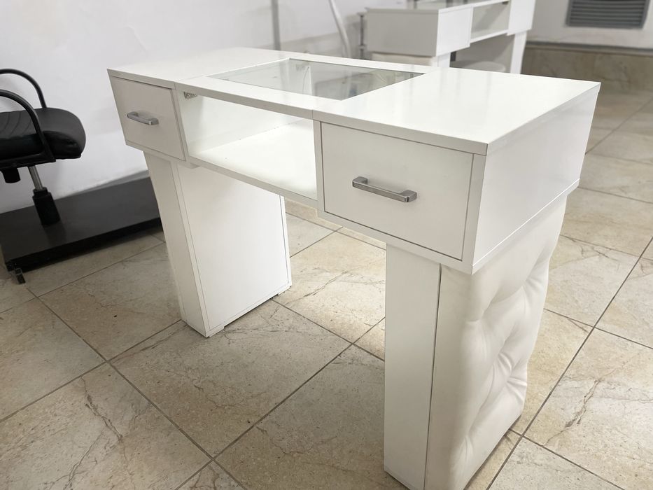 Продам оборудование для салона.