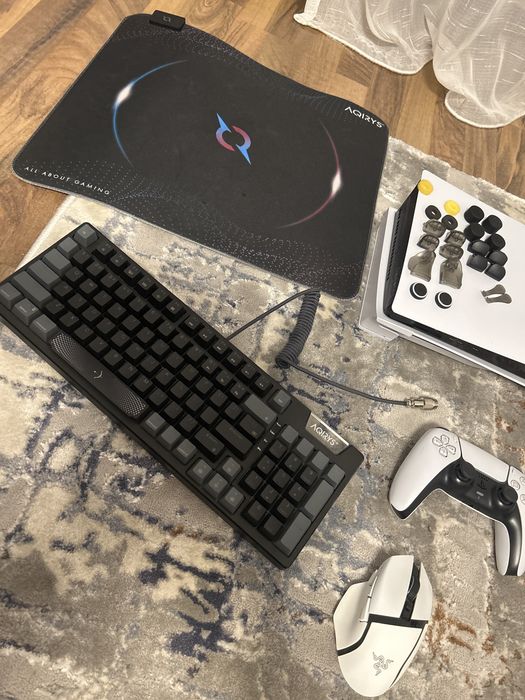 Vând setup intreg PS 5 Slim cu monitor ACER 240 HZ