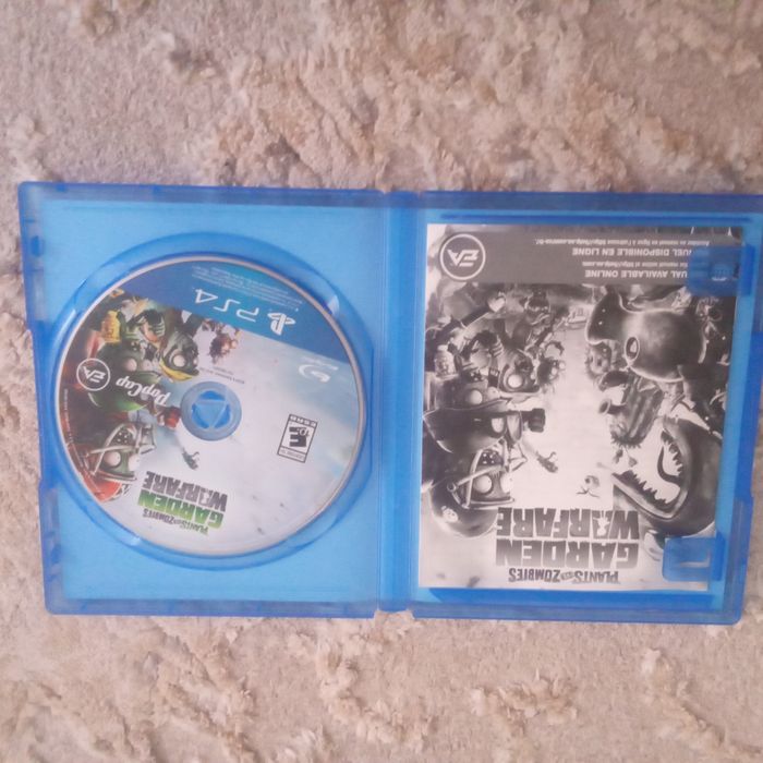 Продам диски COD black ops cold war и PVZ garden warfare
