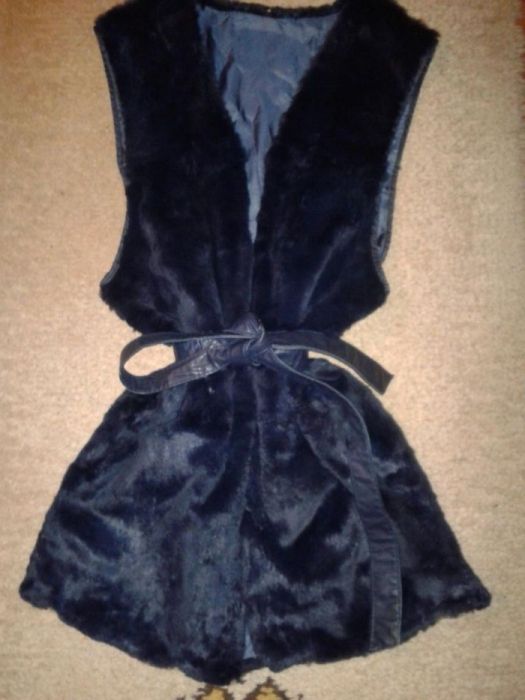 Синя дълга подплата / елек от естествен косъм чинчила с колан