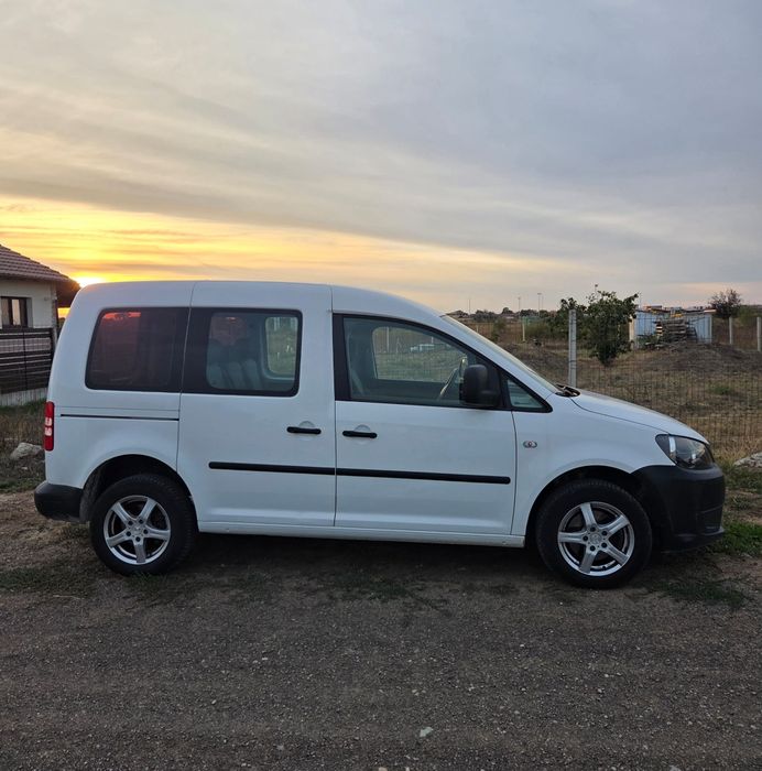 VOLKSWAGEN Caddy 2013 — imagine 2