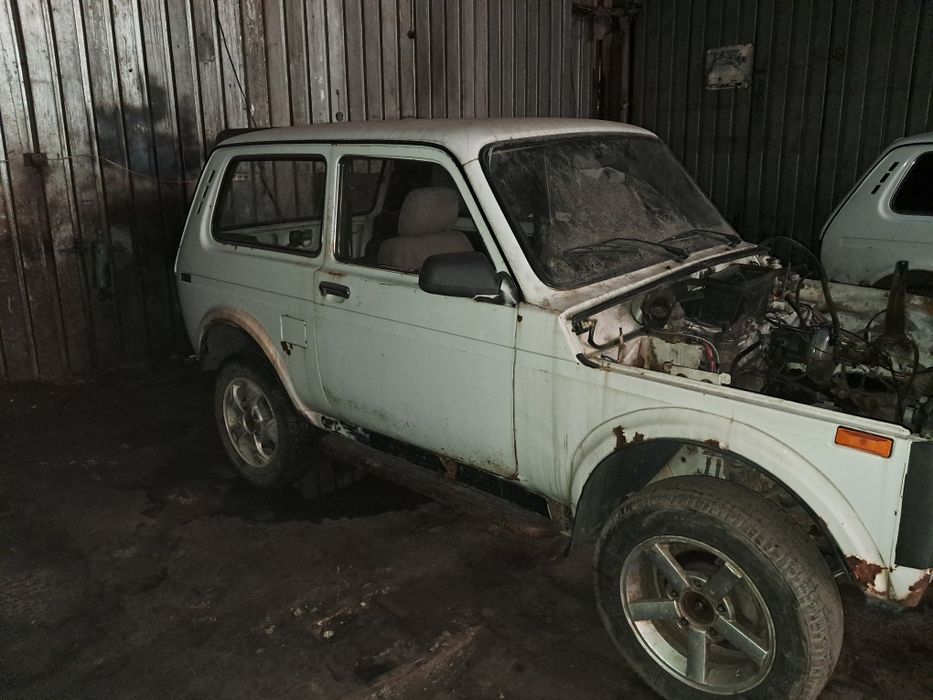 Авторазбор  нивы 2121