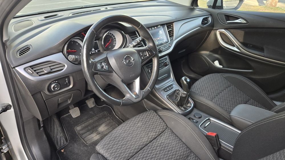 Opel astra. 1.6 diesel, 145000 km, an 2018