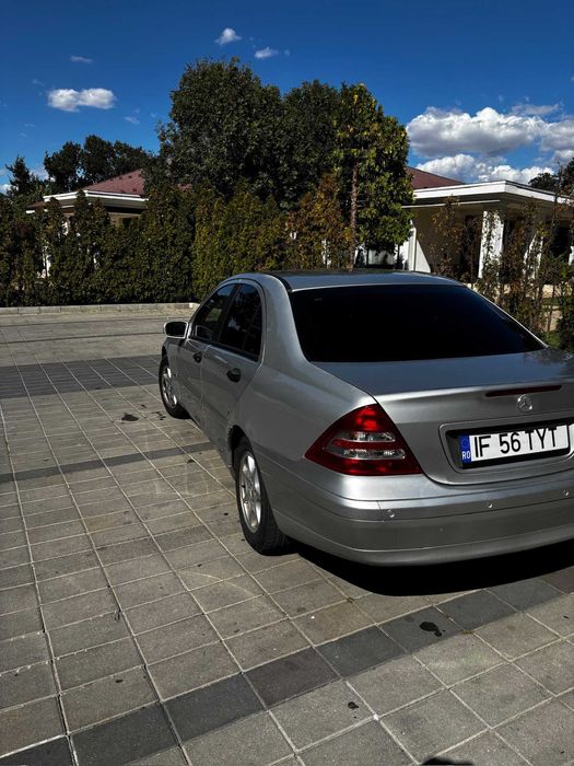 MERCEDES-BENZ C-Class 2004 — imagine 5