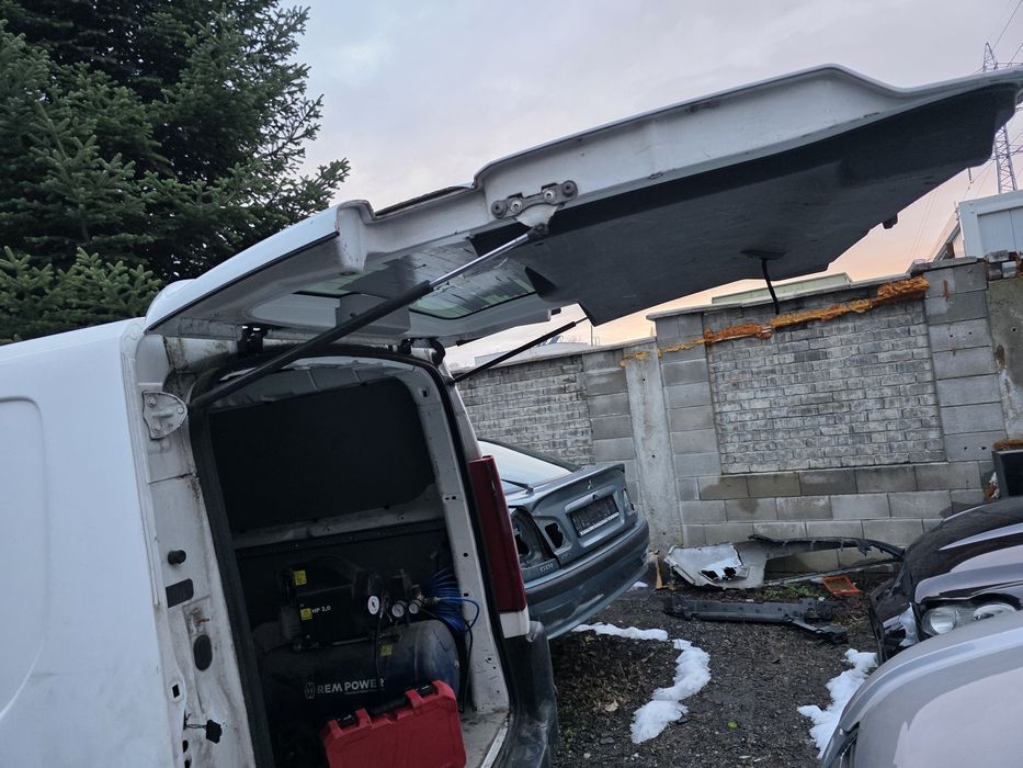 Задна врата за Citroen jumpy 2014-2019 година