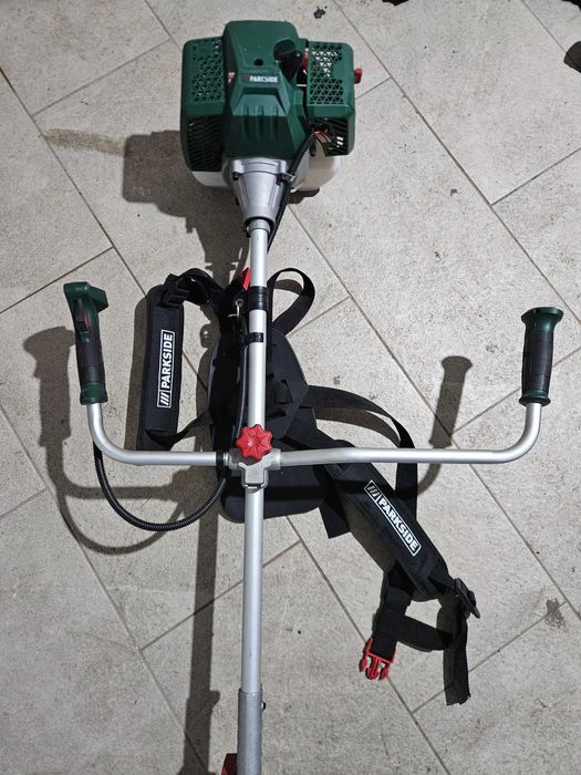 Motocoasa pe benzina Parkside PBS 2 D4