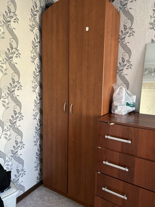 Срочно продам кровать и шкаф