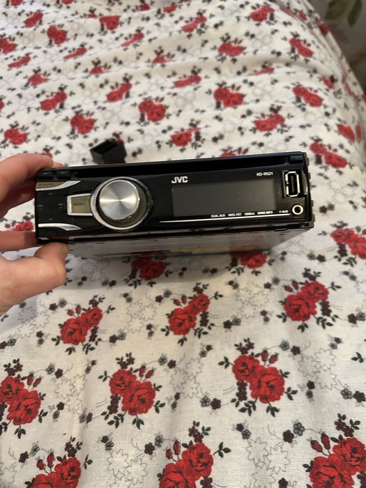 Casetofon JVC bluetooth