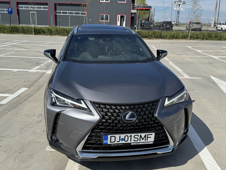 LEXUS UX 2022