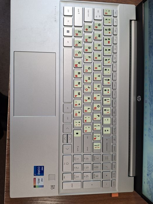 Hp pavilion holati yangi