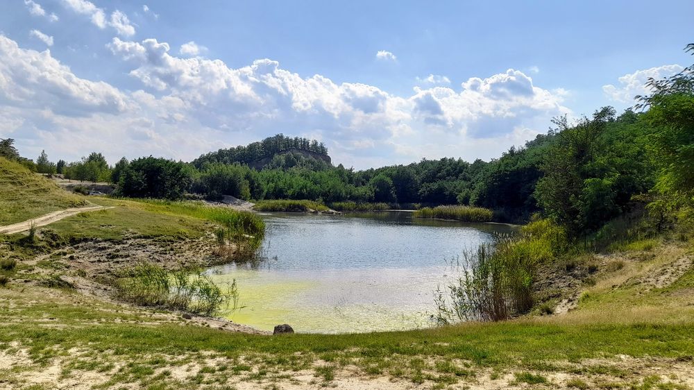 Teren intravilan, aproape de Laguna Albastra!
