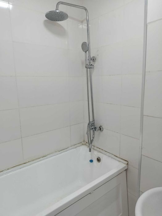 3 xonali uy sotiladi