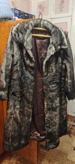 Продам шубу в хорошем состоянии.