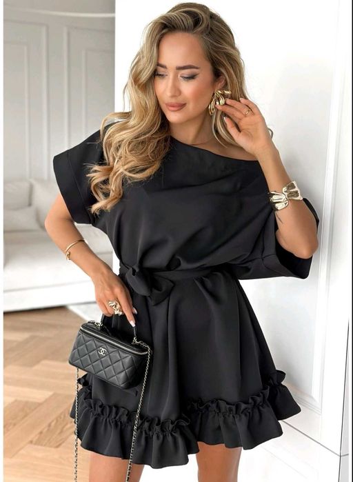 Къса дамска рокля