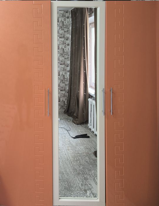 Продам шкаф самовывоз