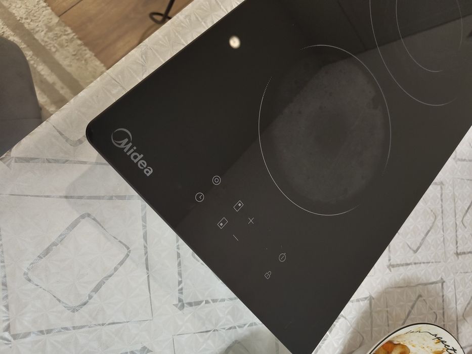 электрическая варочную панель Midea MCH-322B2