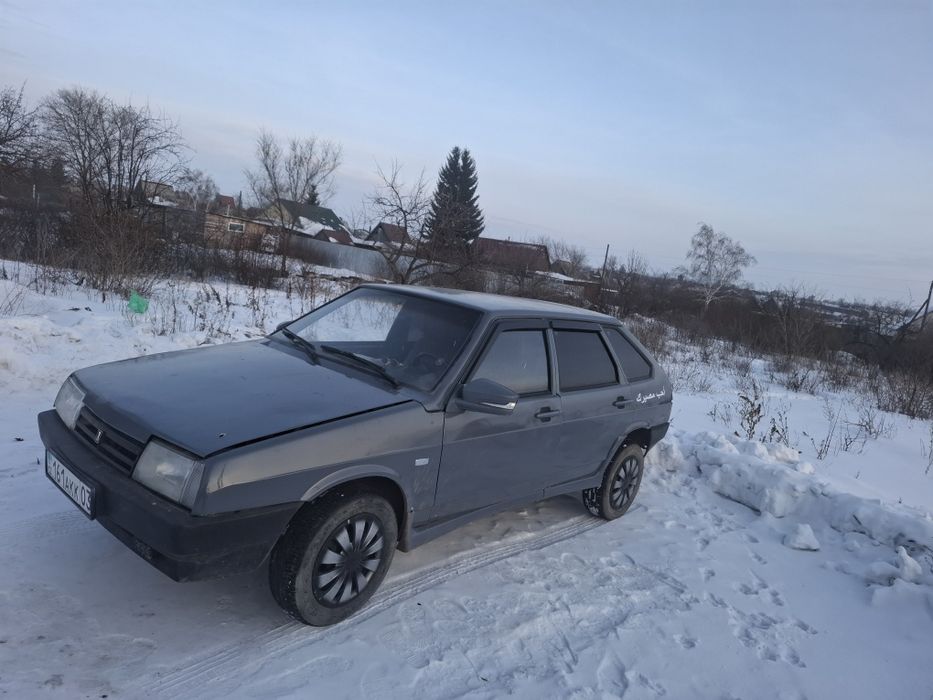 Легковая машина ваз2109