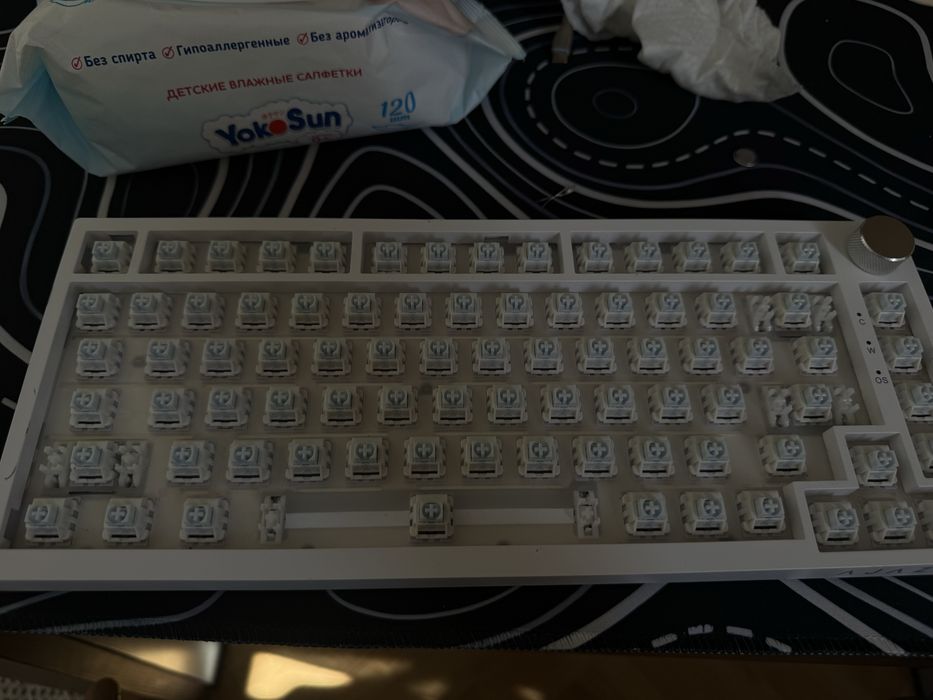 Keyboard ajazz ak820