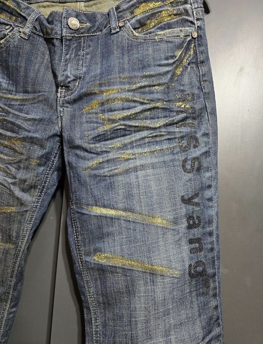 Blugi marimea 30 cu insertii aurii Dama