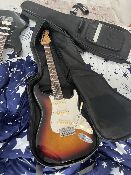 Vand chitari electrice strat