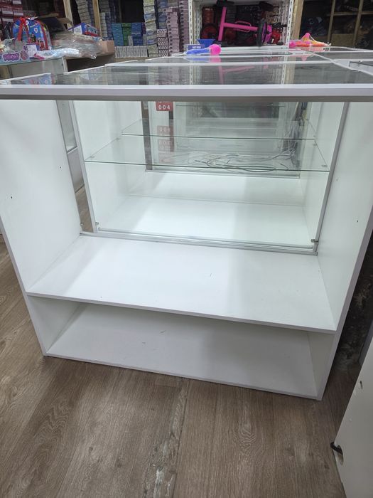 Продам витрины 1м×45 × 1м