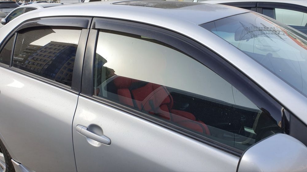 Дефлекторы окон (ветровики) Toyota Corolla с 2013 по 2018