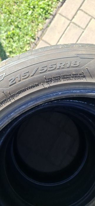 Vând cauciucuri hankook 215/55R18