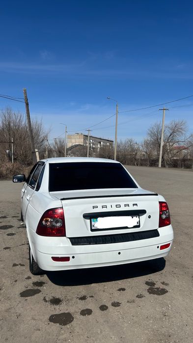 Продам машину Приора