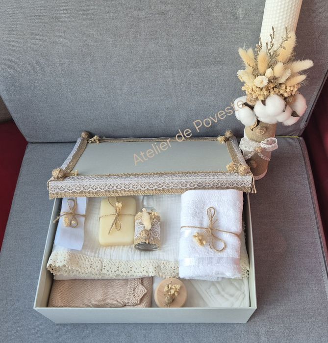 Set trusou si lumanare pentru botez