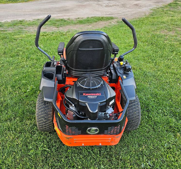 Тракторна Косачка KUBOTA.Z1 421. ПЕРФЕКТНА
