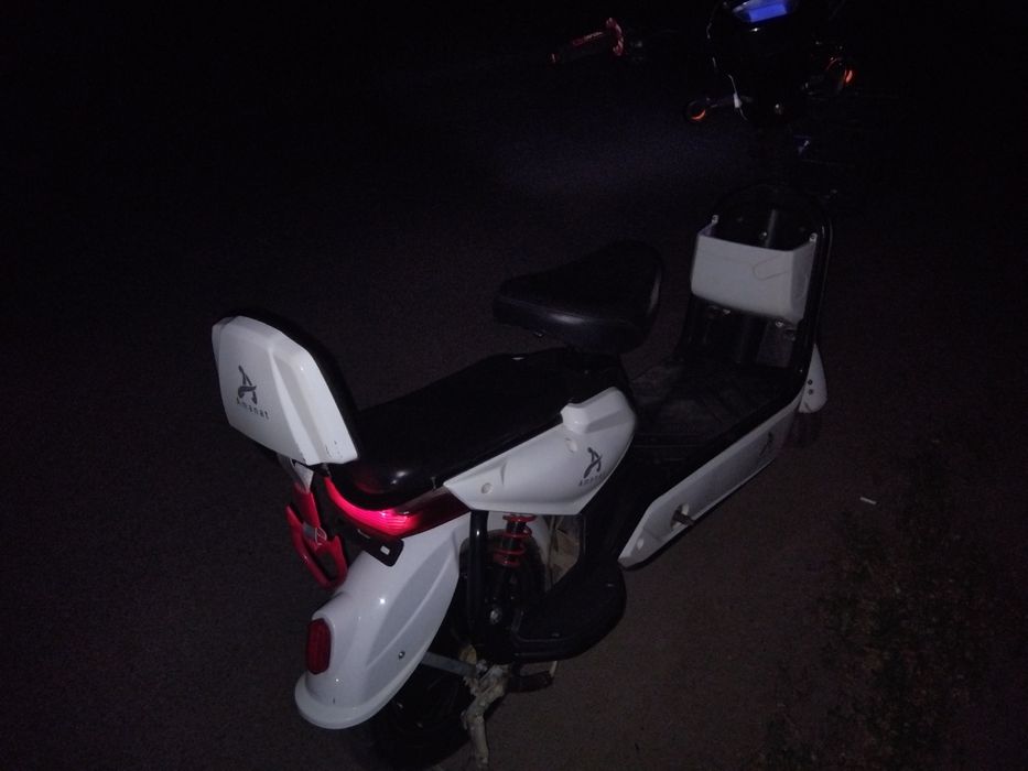 Продаётся электро скутер