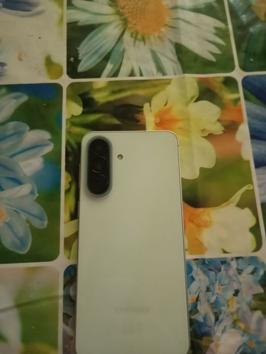 Vand samsung a57 ca nou