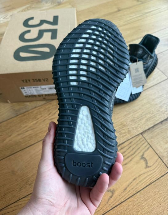 Yeezy 350 Dark Salt