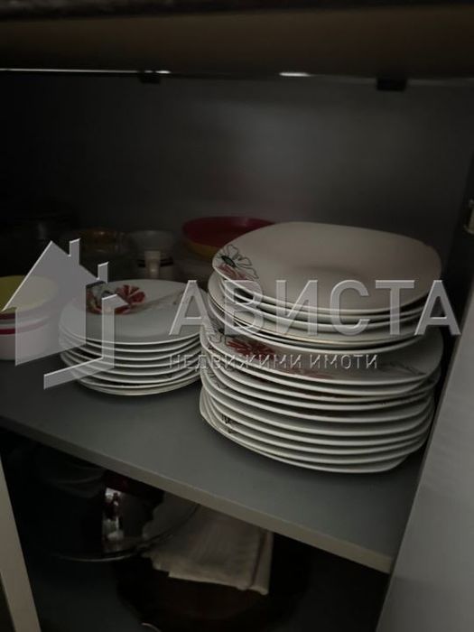 Дава се под наем Тристаен апартамент в София, Зона Б-18 - 95 кв.м за 700 € - Снимка #12