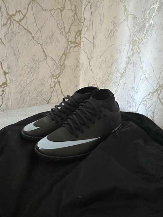 Nike Mercurial Superfly 10 Club Indoor Court High-Top