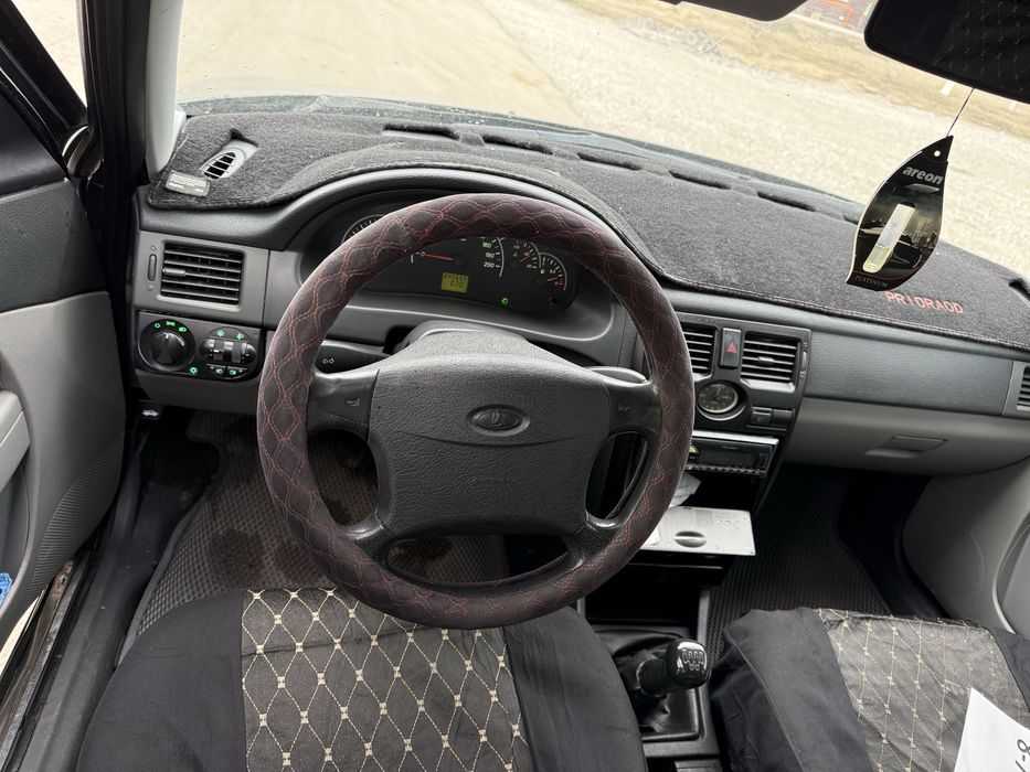 Продам Приору в отличном состояние!