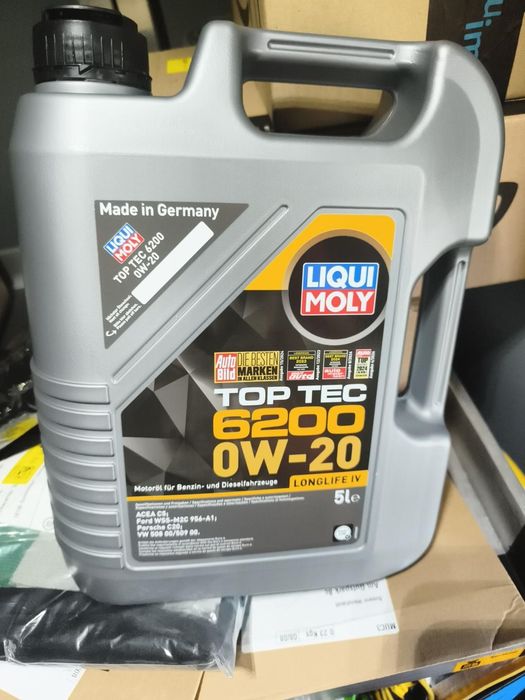 Vând ulei liqui moly 0w20 6200