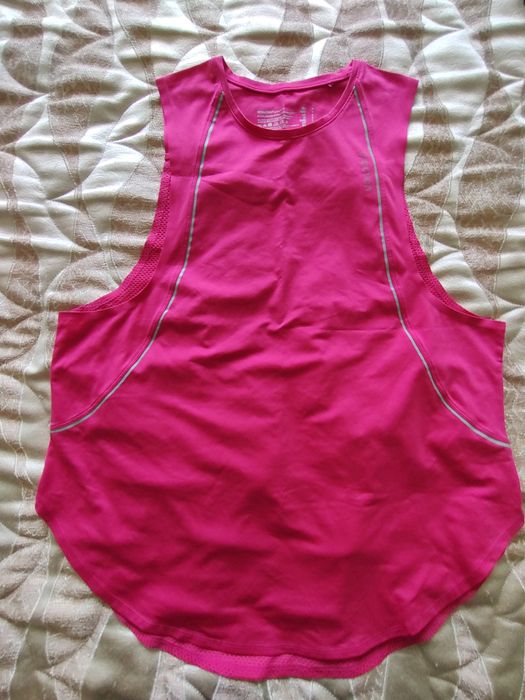 Нови спортни сутиени