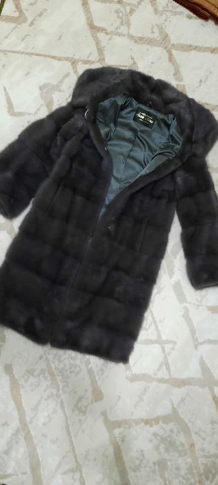 Продам б/у норковую шубу