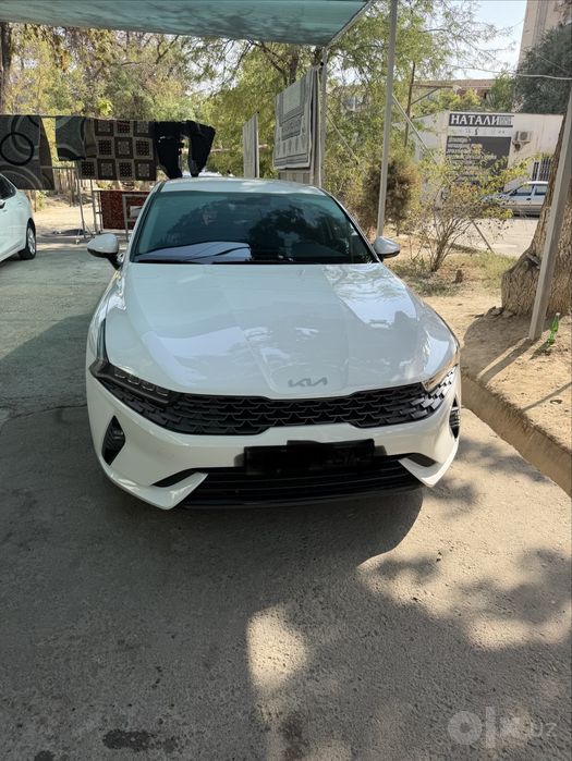 Продается свой автомобиль KIA K5
