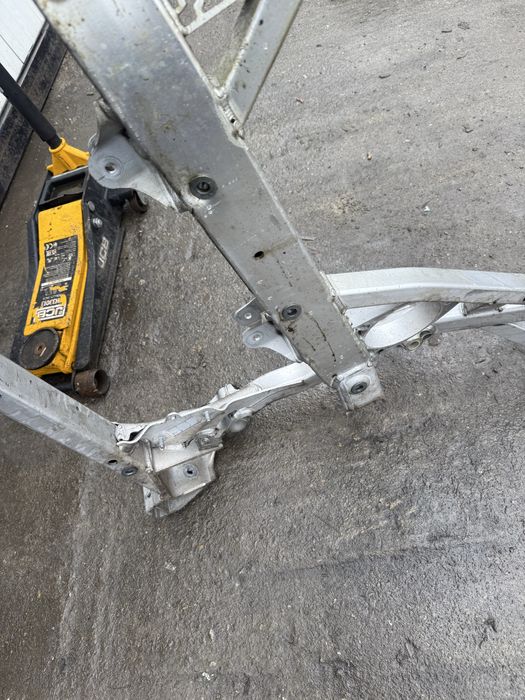 Преден мост bmw m2 f87 m3 f80 m4 f82 бмв м2 ф87 м3 ф80 м4 ф82 мост