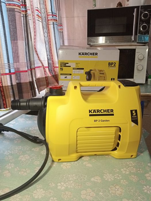 Продаю садовый насос Karcher BP2 GARDEN.